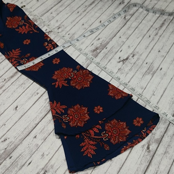 Self E Blue Long Bell Sleeve Blouse - Picture 5 of 8